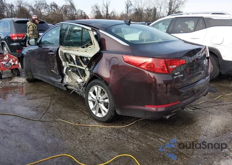 2011 Kia Optima Ex Turbo z USA, uszkodzony, nr VIN KNAGN4A61B5138384